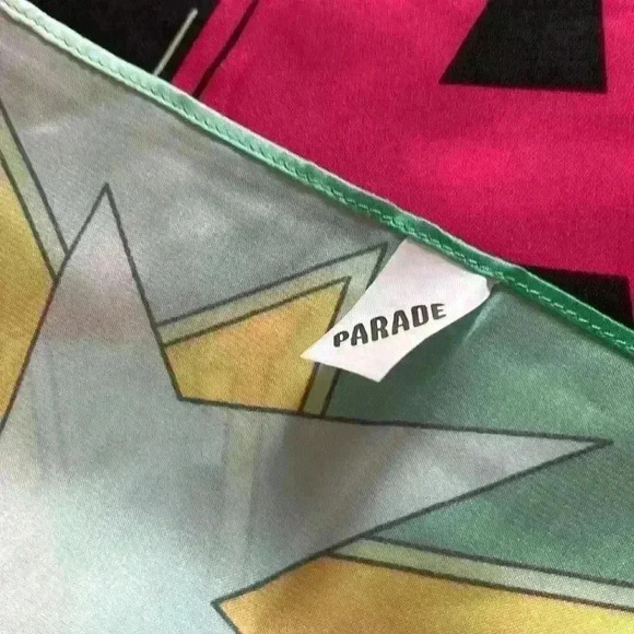 NWOT Parade Star Patterned Scarf - Picture 3 of 5